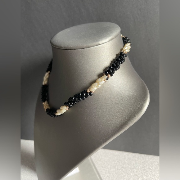 Vintage Rice Pearls & Black Beaded Necklace - Picture 2 of 7